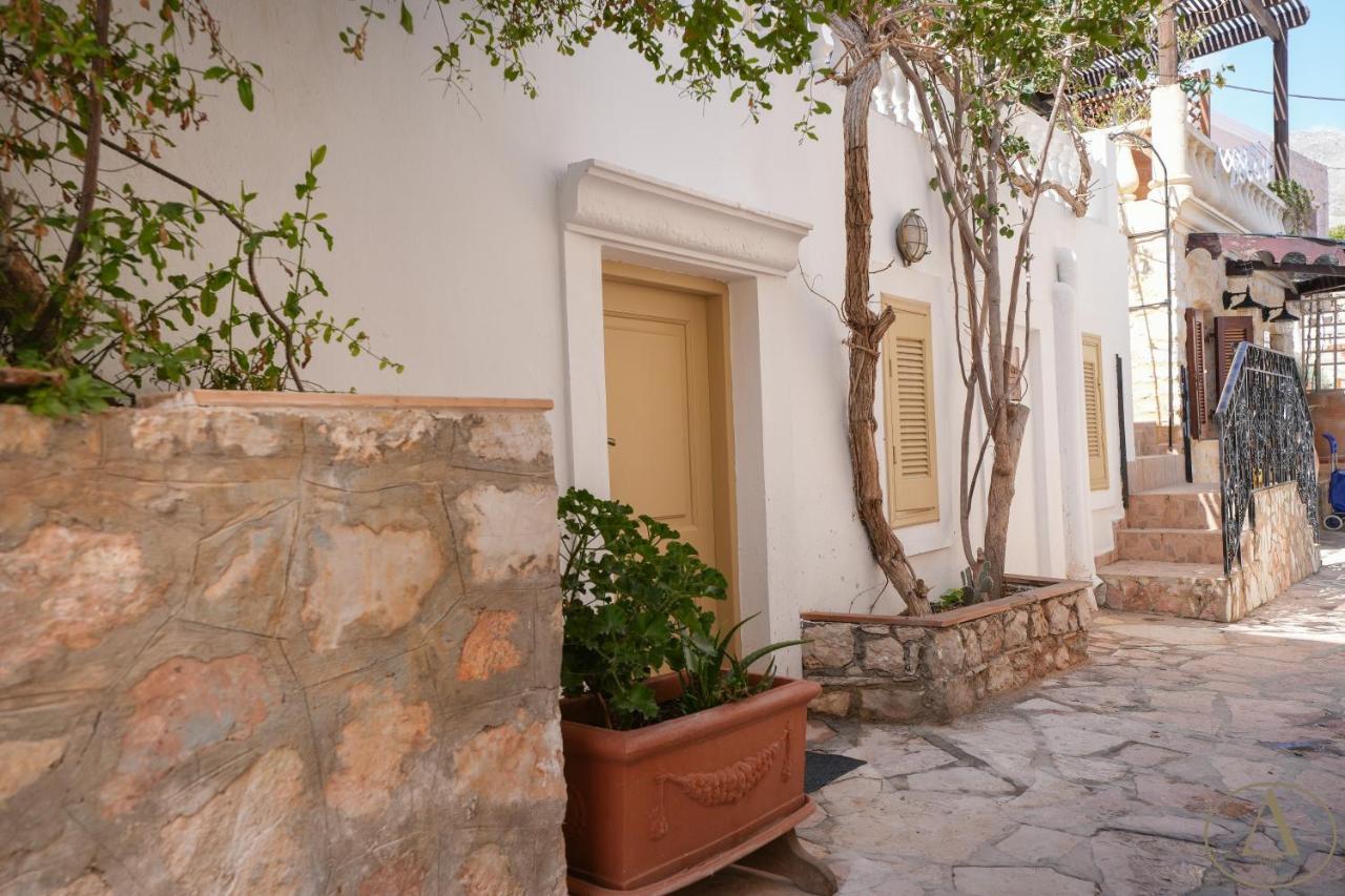 Mansion House Chalki Town